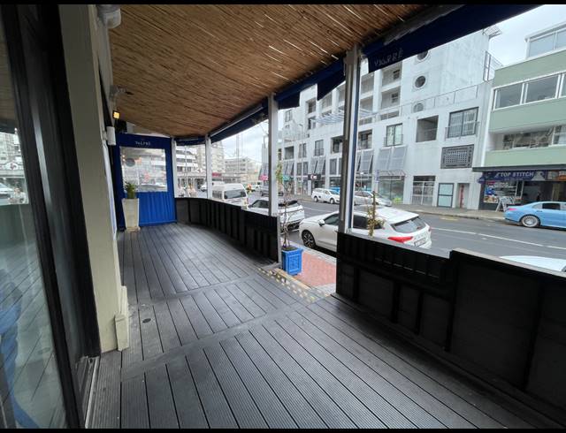 200M² RETAIL TO LET IN SEA POINT
